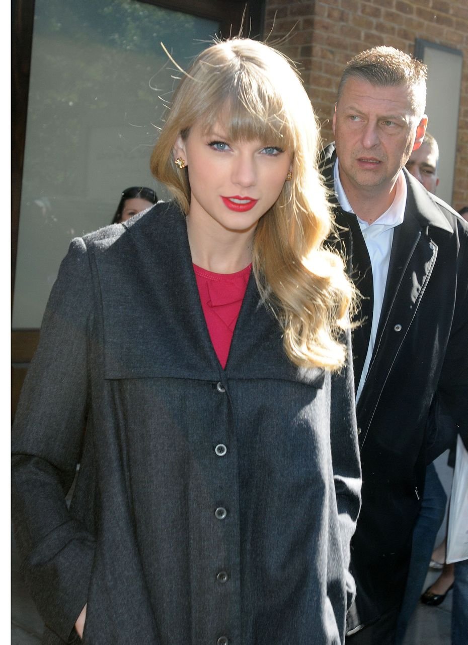 Taylor Swift  Photoshoot