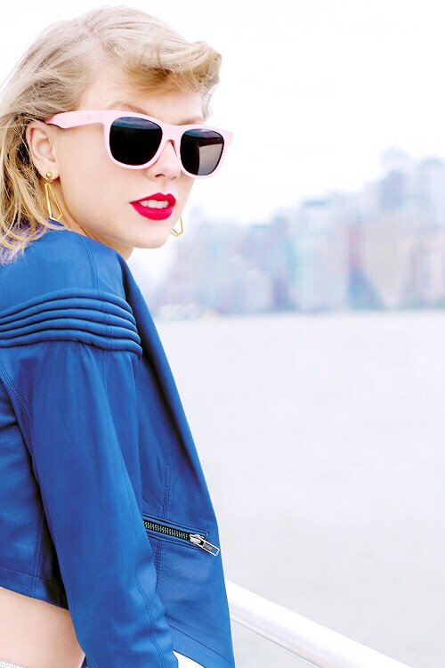 Taylor Swift  Photoshoot