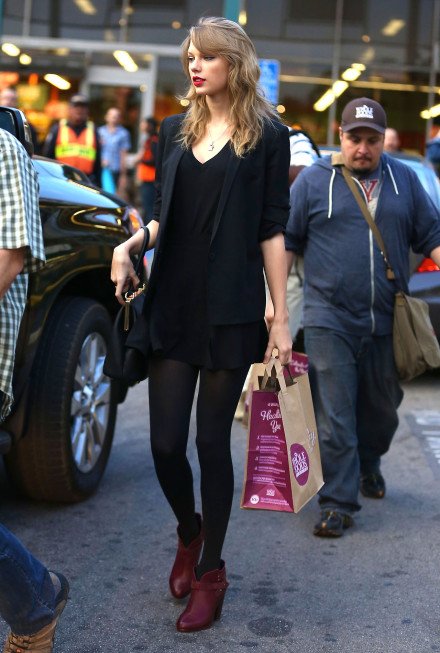 Taylor Swift  Photoshoot