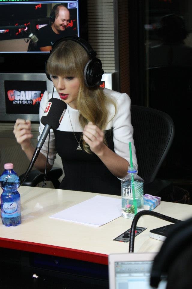 Taylor Swift  Photoshoot