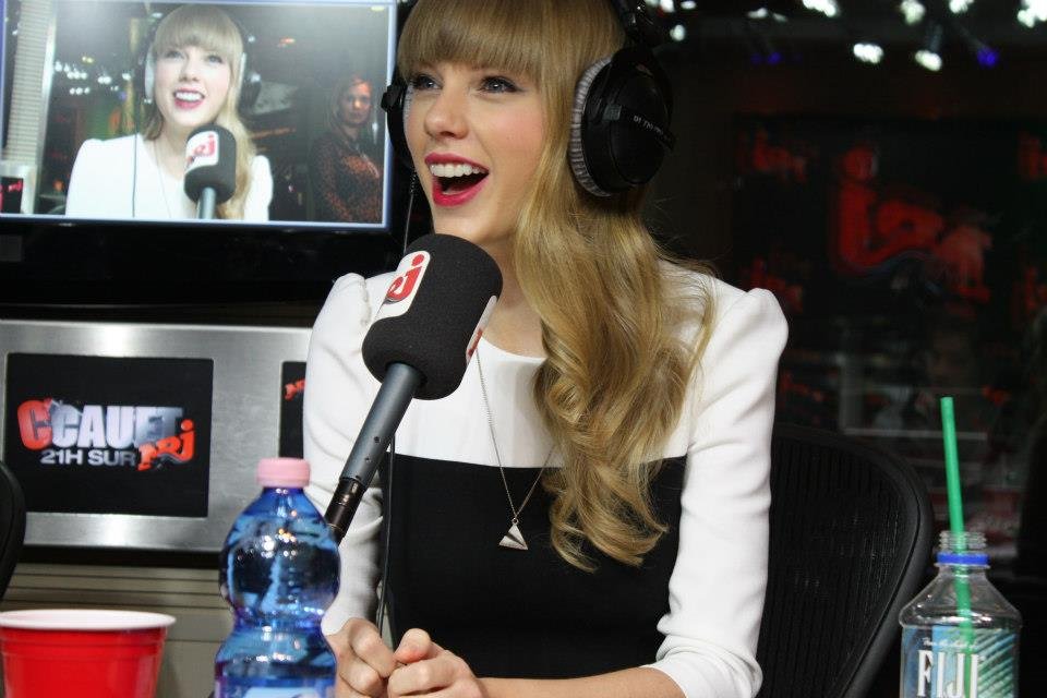 Taylor Swift  Photoshoot