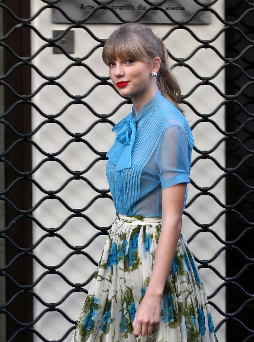 Taylor Swift  Photoshoot