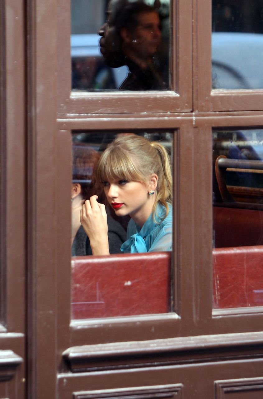 Taylor Swift  Photoshoot
