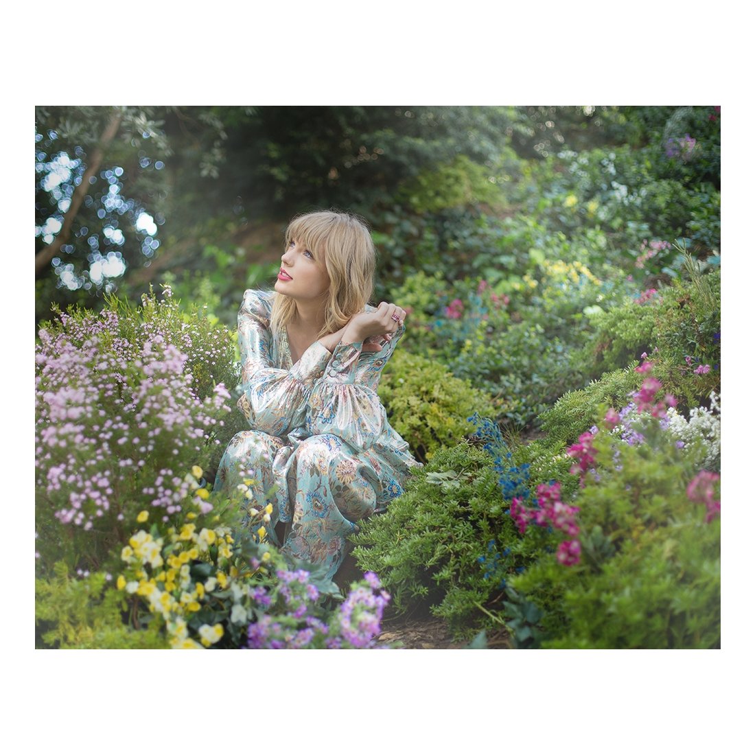 Taylor Swift  Photoshoot