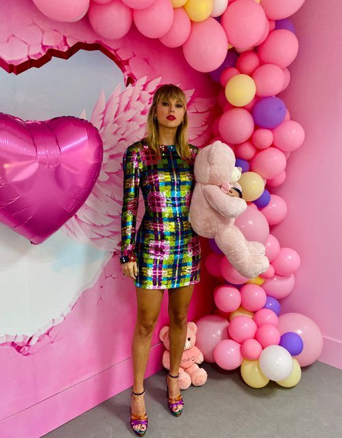Taylor Swift  Photoshoot