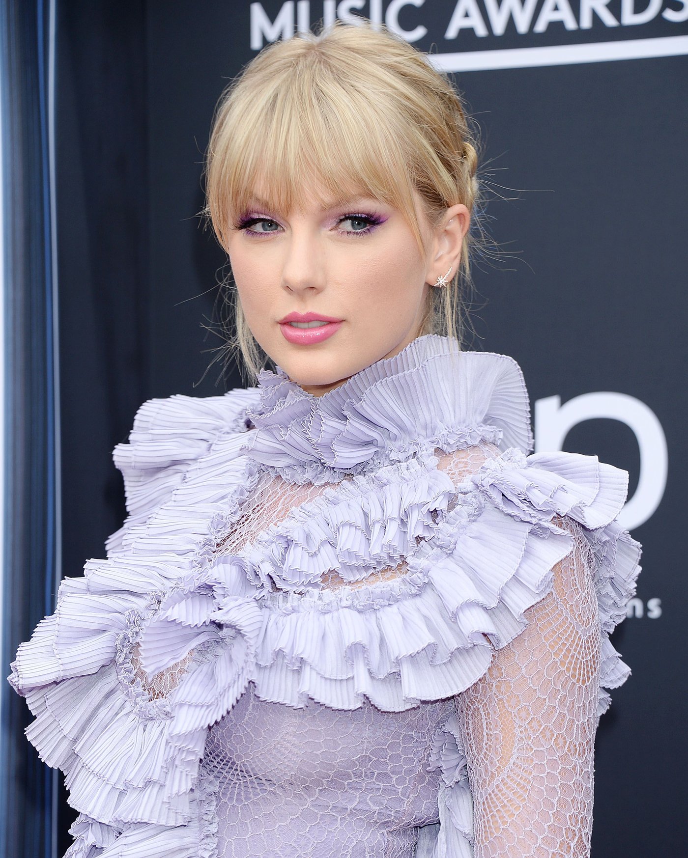 Taylor Swift  Photoshoot