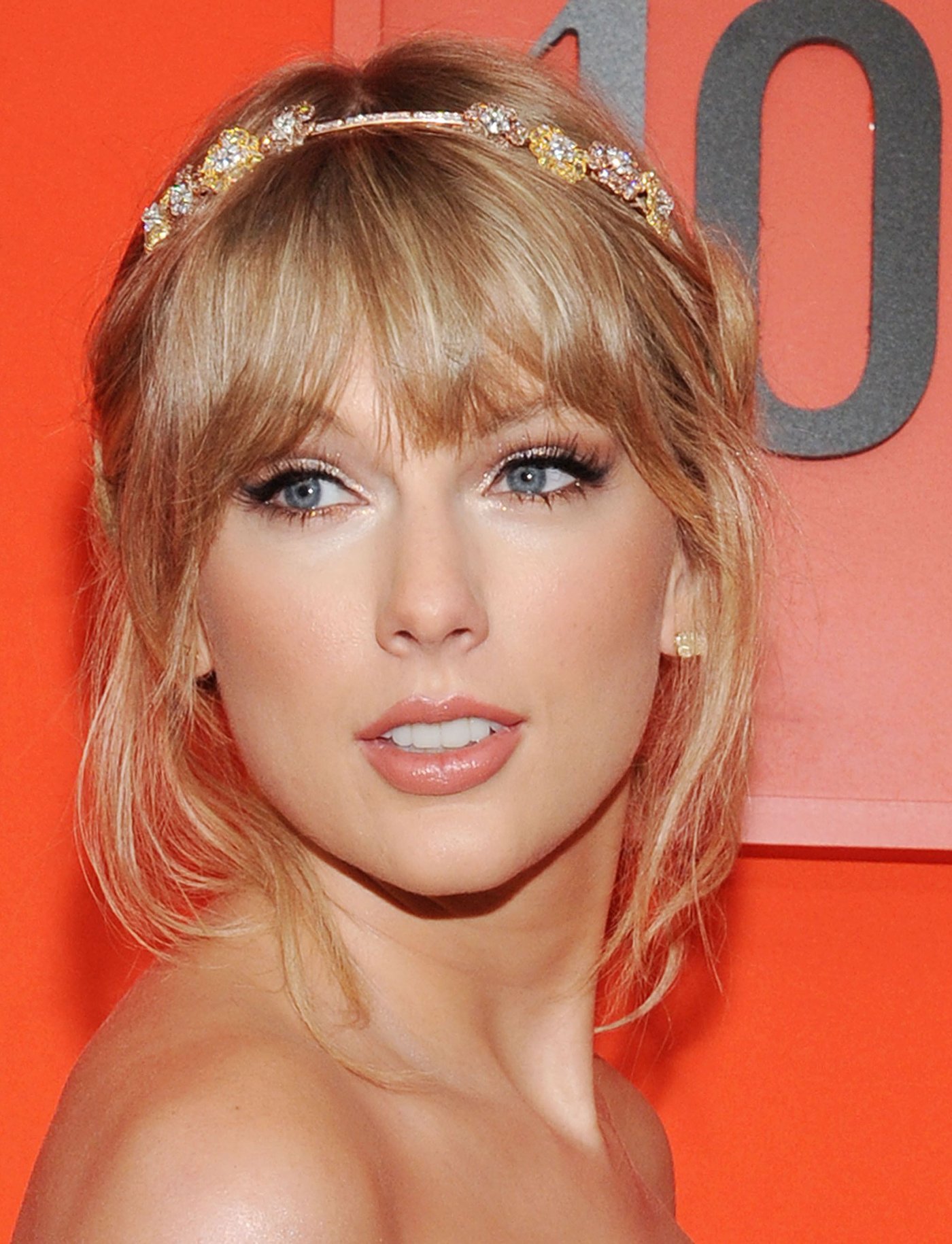 Taylor Swift  Photoshoot