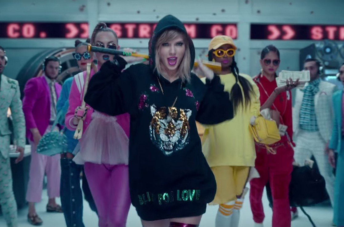 Taylor Swift  Photoshoot