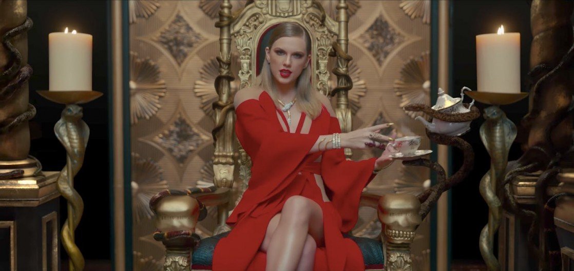 Taylor Swift  Photoshoot