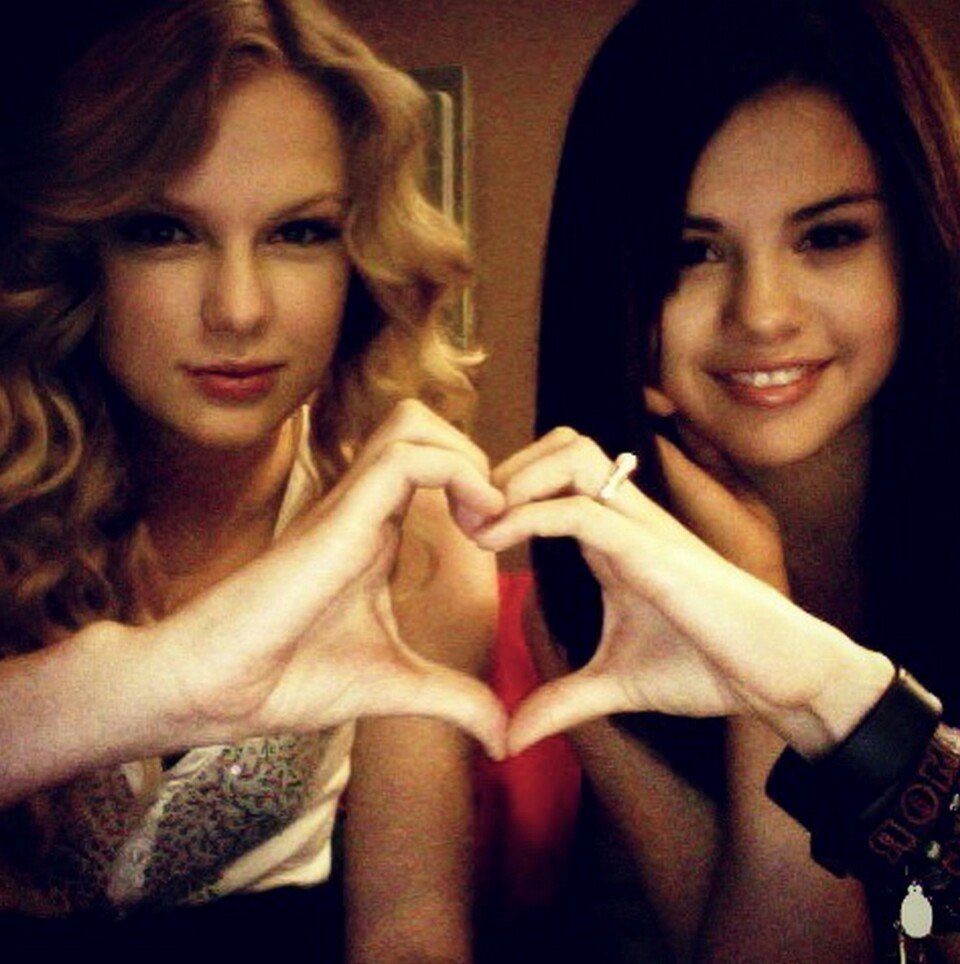 Taylor Swift  Photoshoot