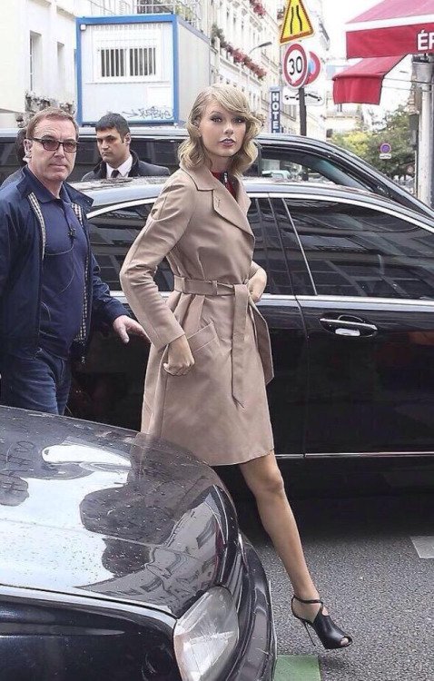 Taylor Swift  Photoshoot