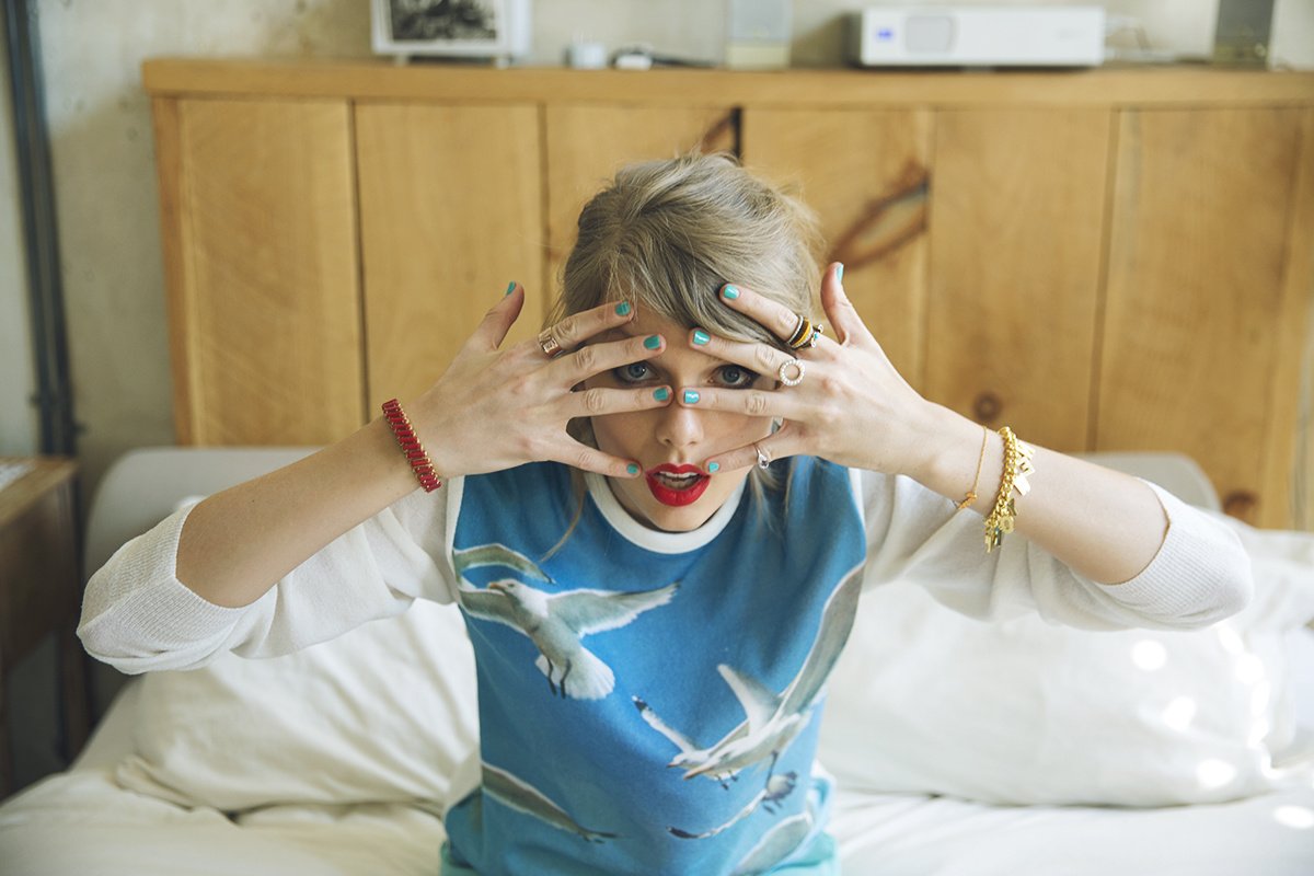 Taylor Swift  Photoshoot