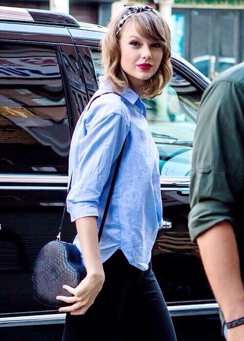 Taylor Swift  Photoshoot
