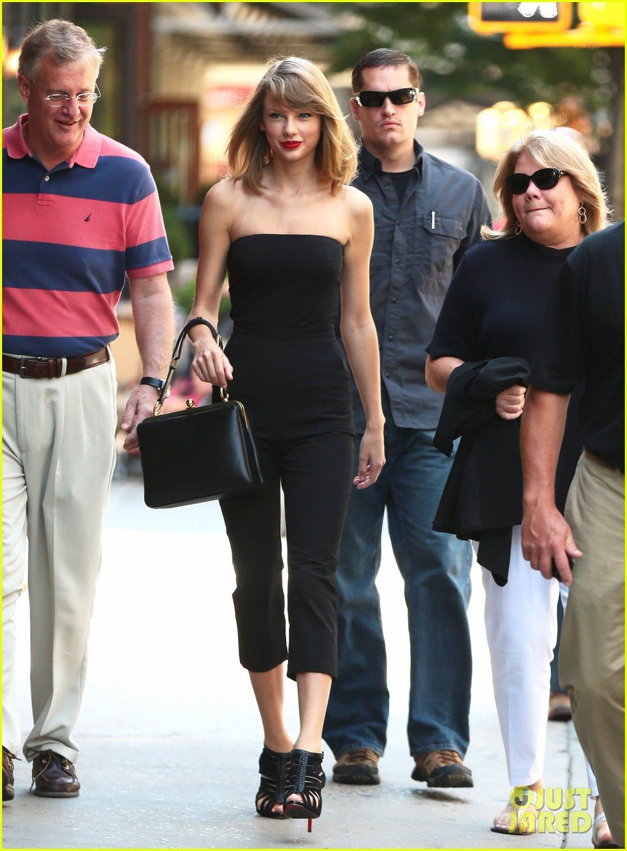 Taylor Swift  Photoshoot