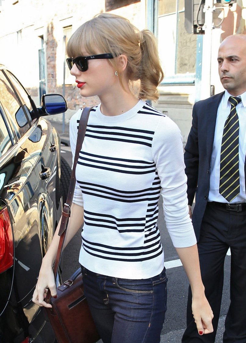 Taylor Swift  Photoshoot