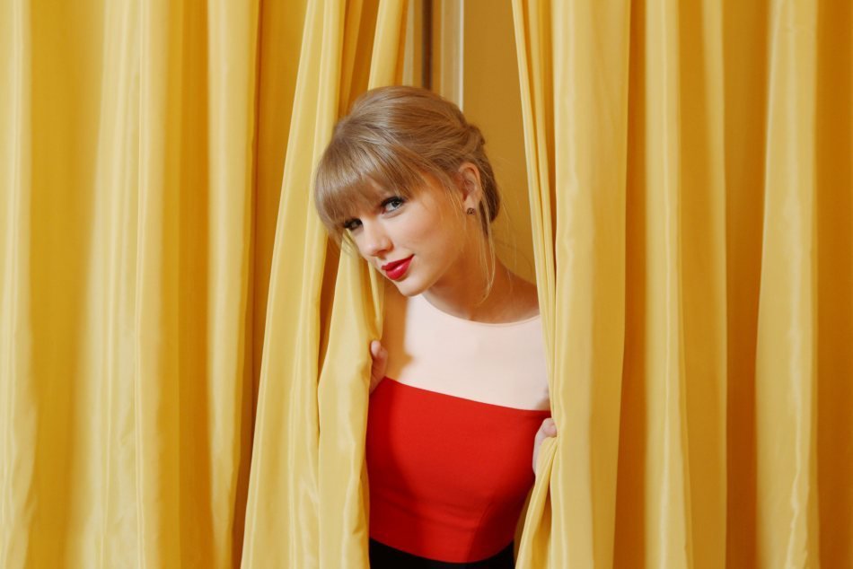 Taylor Swift  Photoshoot