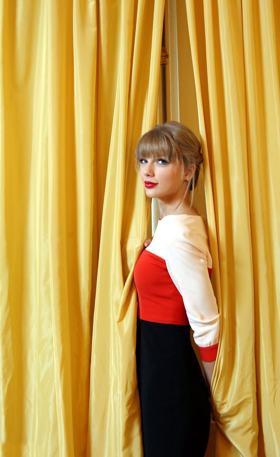 Taylor Swift  Photoshoot
