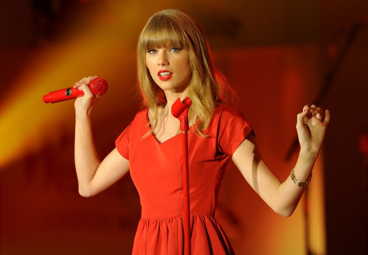 Taylor Swift  Photoshoot