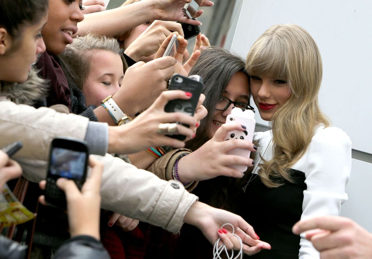 Taylor Swift  Photoshoot