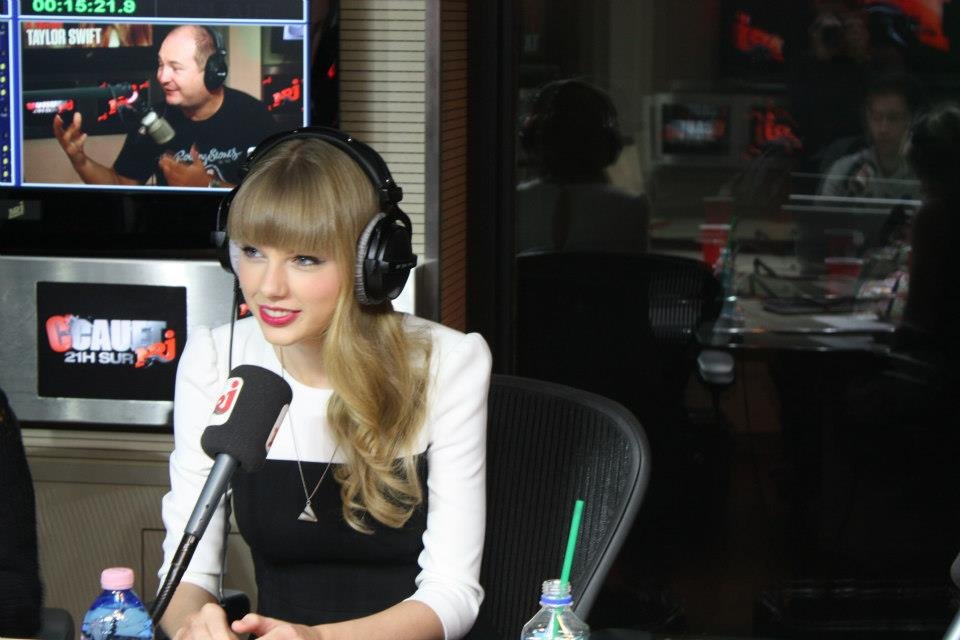 Taylor Swift  Photoshoot