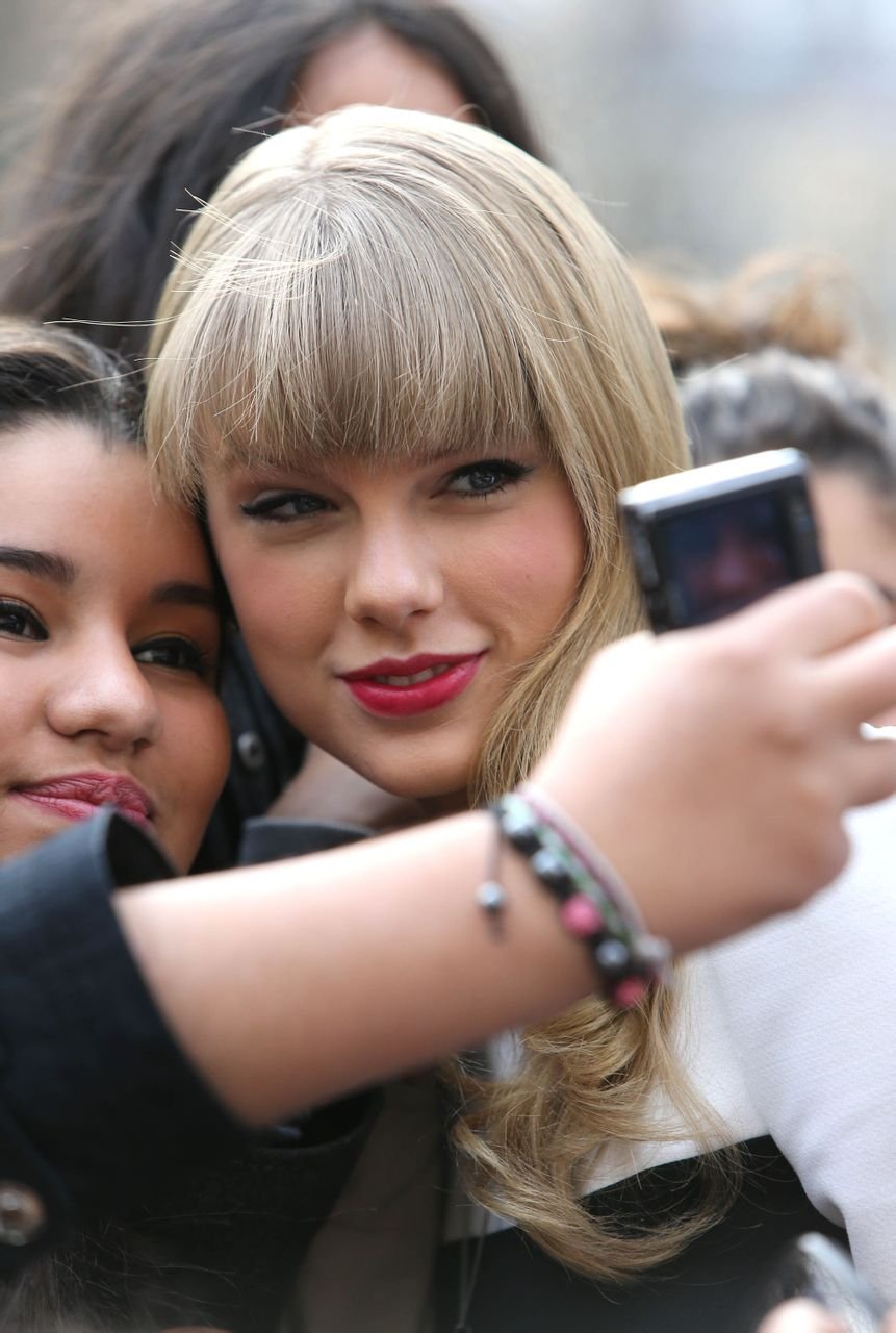 Taylor Swift  Photoshoot
