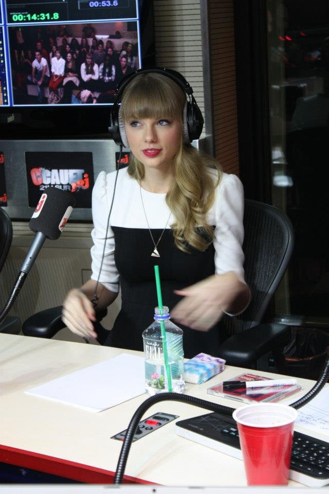 Taylor Swift  Photoshoot