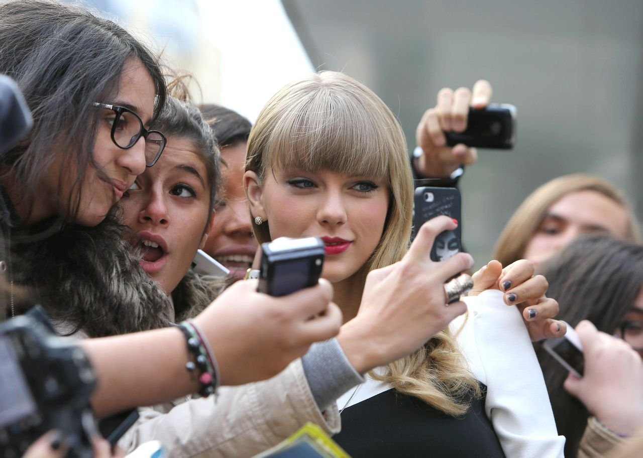 Taylor Swift  Photoshoot