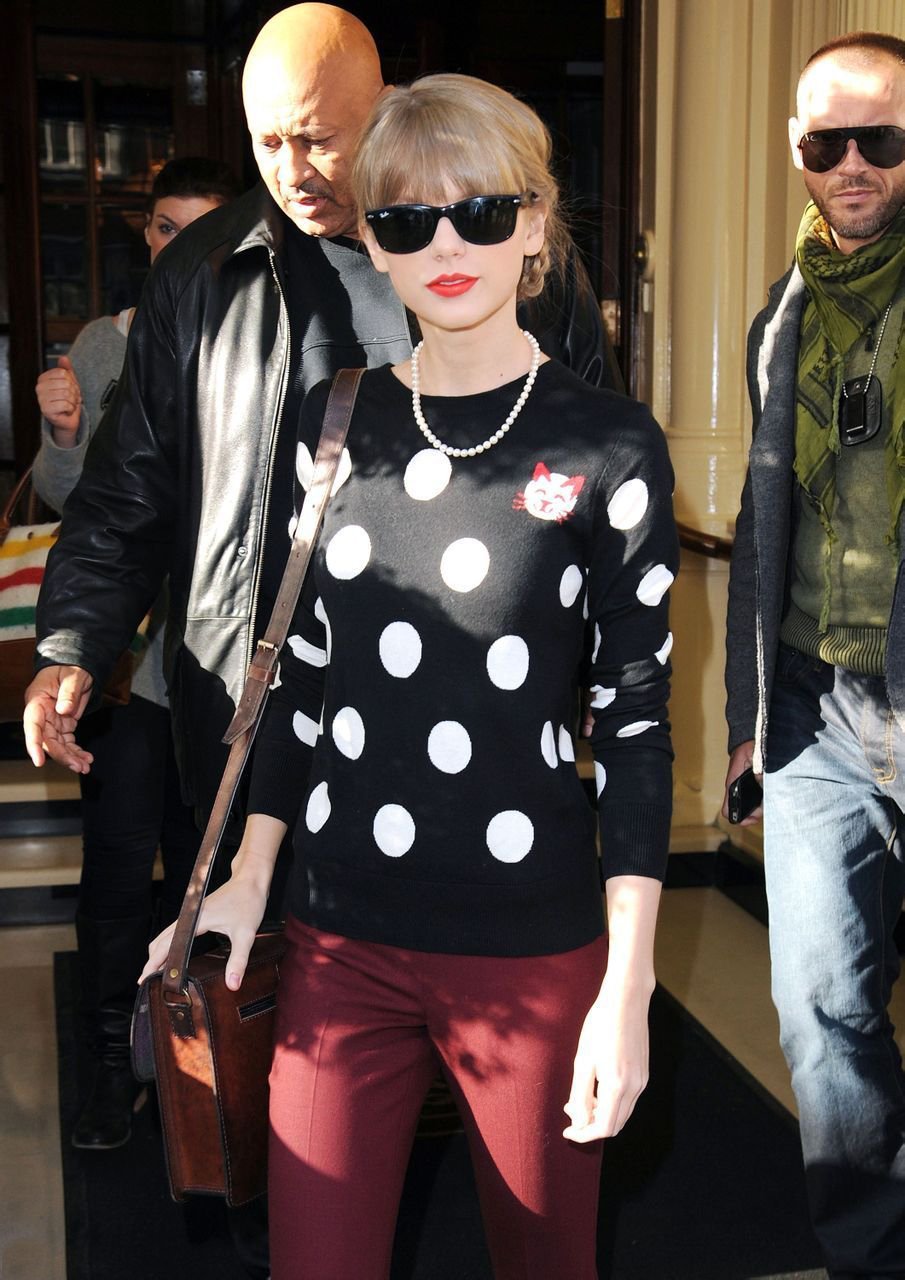 Taylor Swift  Photoshoot
