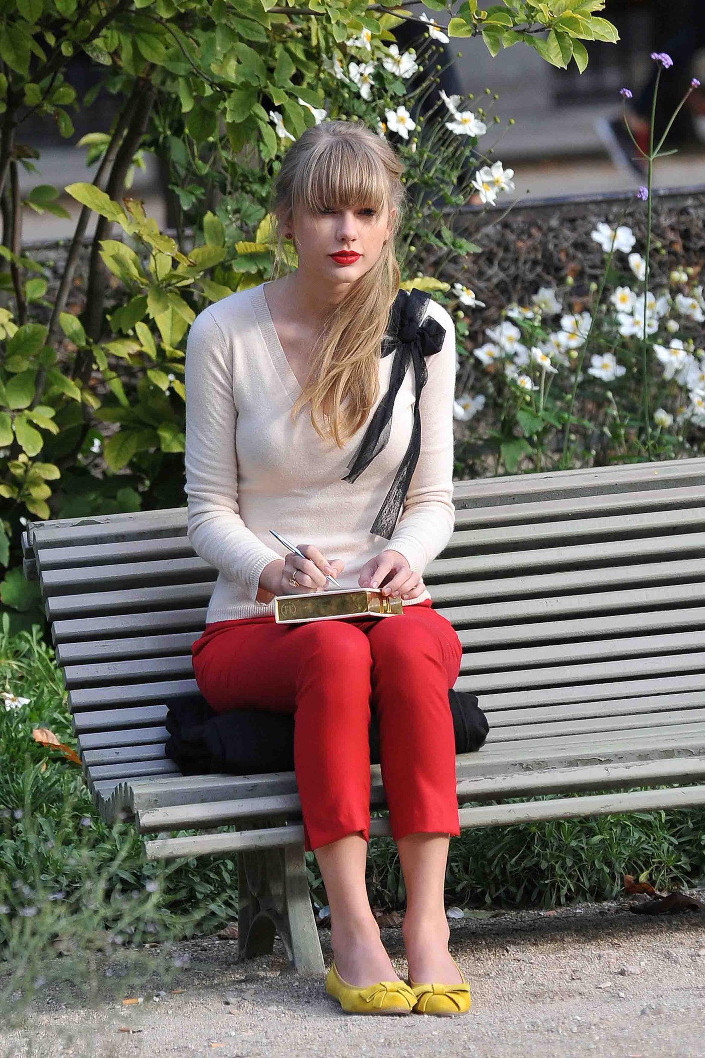Taylor Swift  Photoshoot