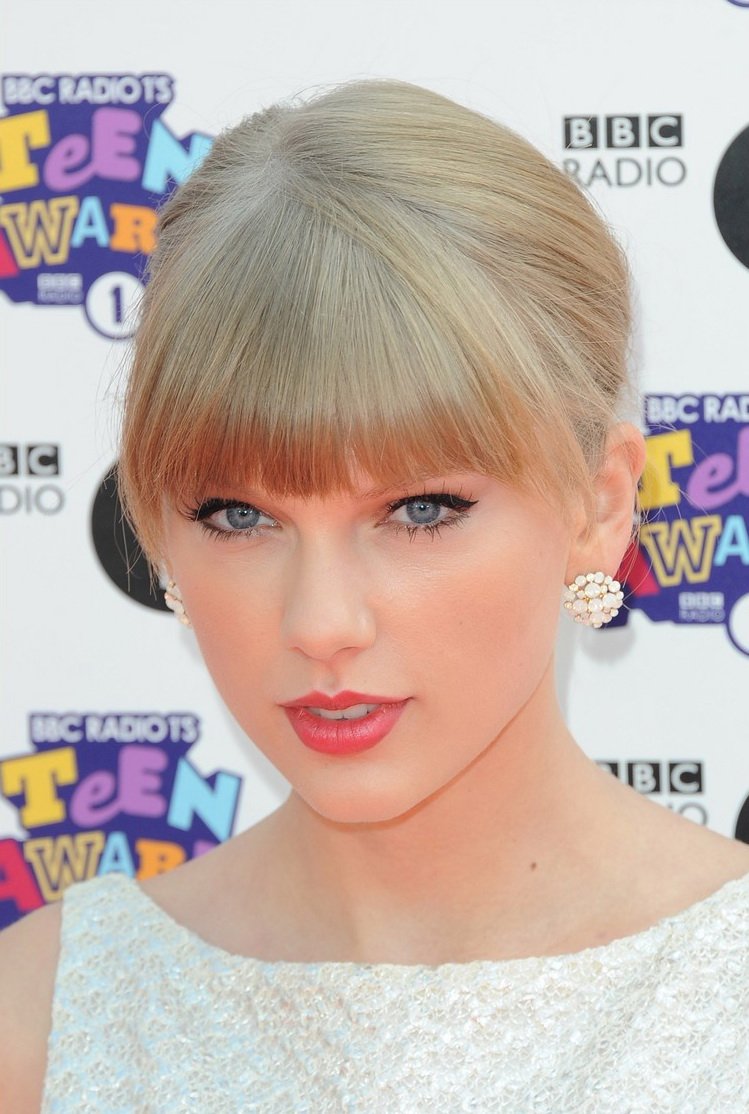 Taylor Swift  Photoshoot