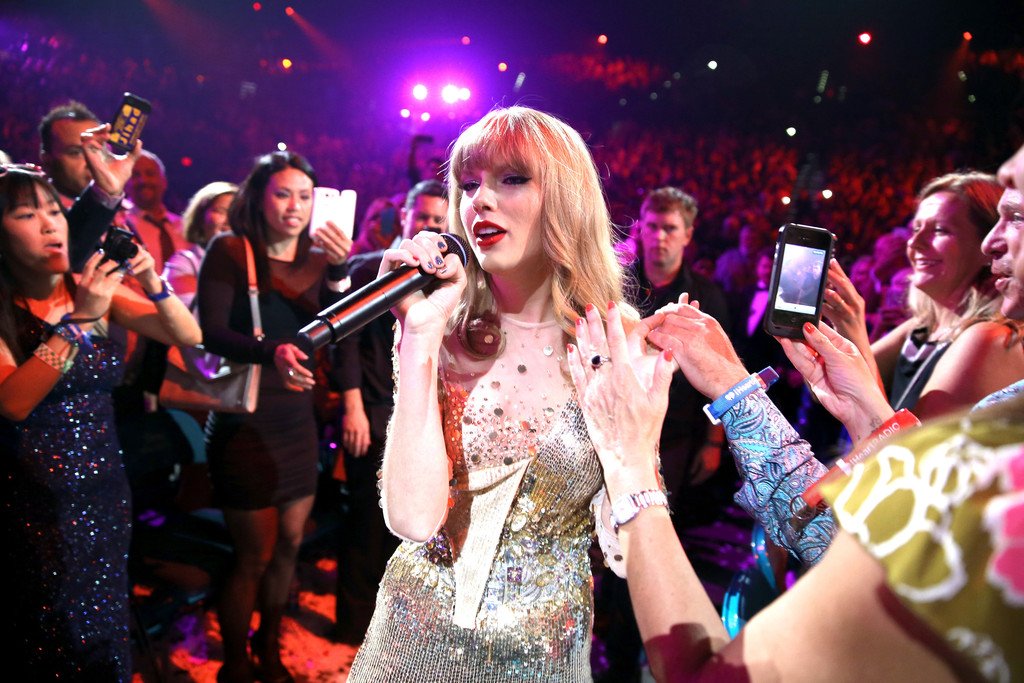 Taylor Swift  Photoshoot