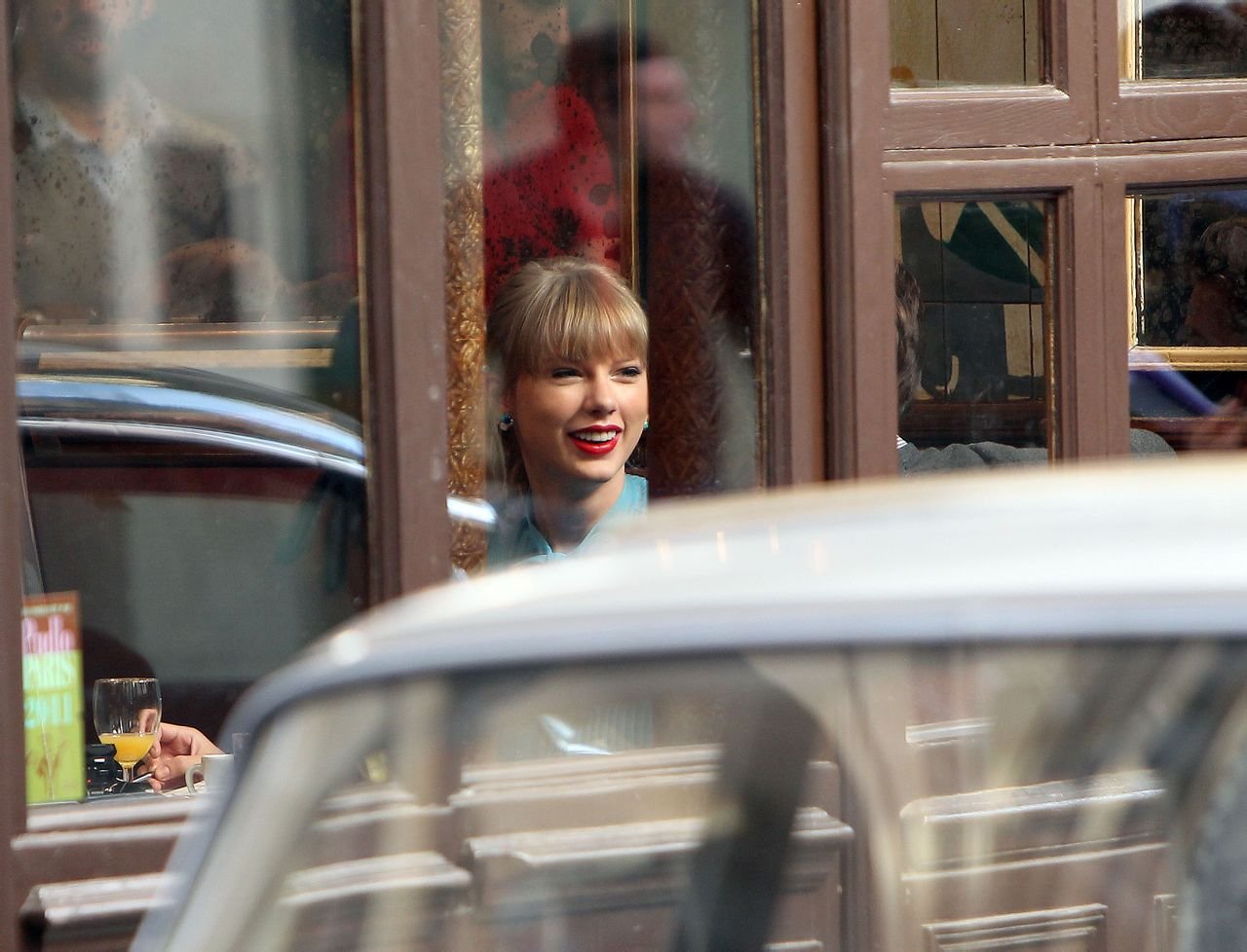 Taylor Swift  Photoshoot