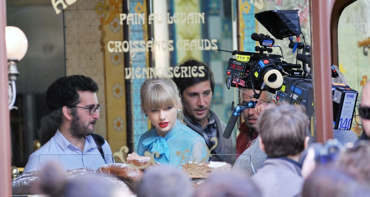 Taylor Swift  Photoshoot