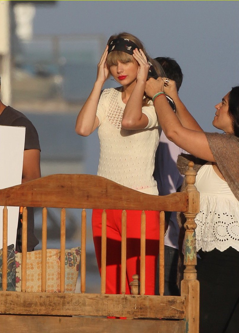 Taylor Swift  Photoshoot