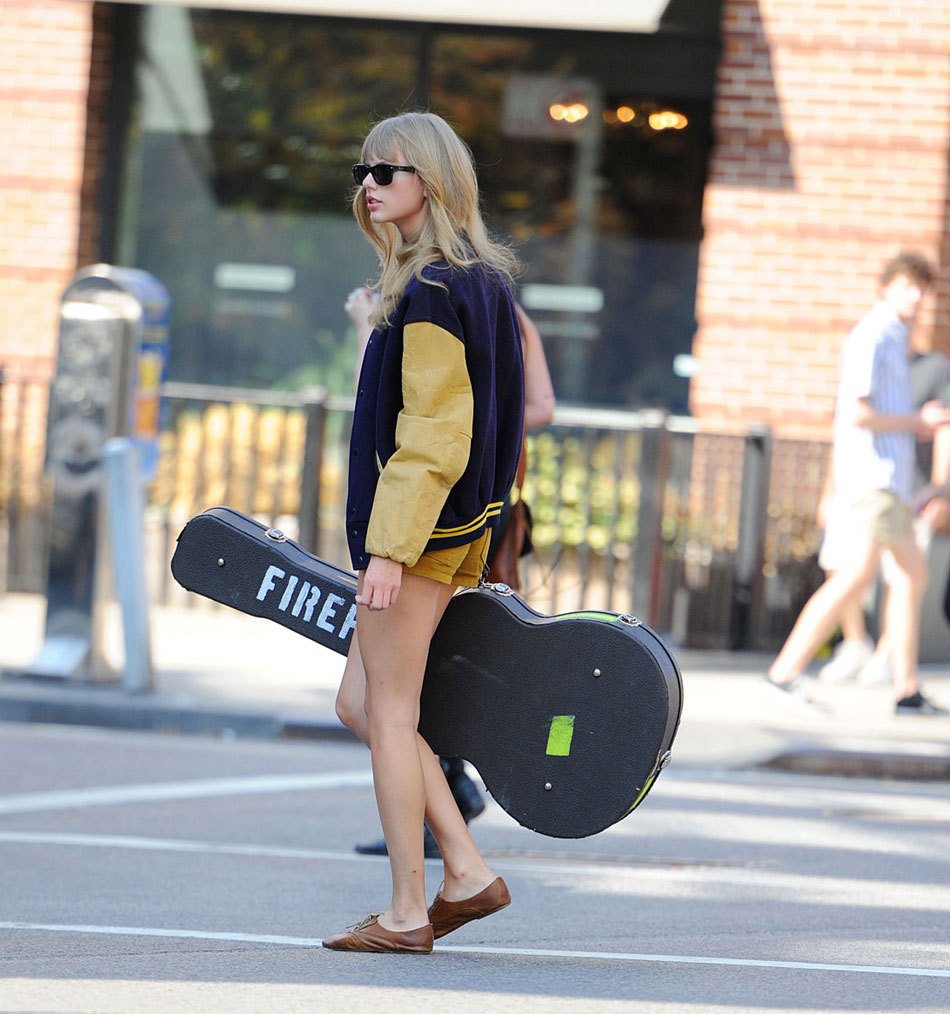 Taylor Swift  Photoshoot
