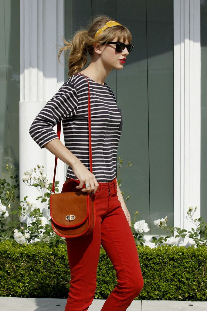Taylor Swift  Photoshoot