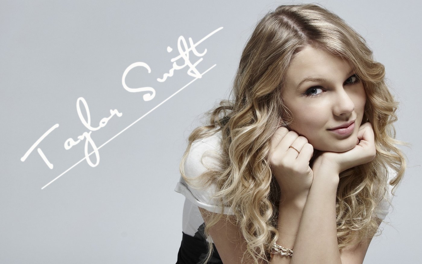 Taylor Swift  Photoshoot