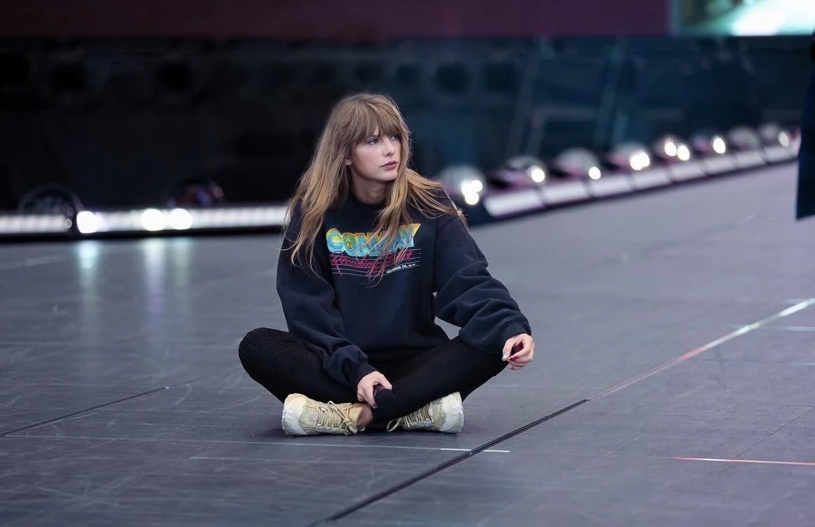 Taylor Swift  Photoshoot