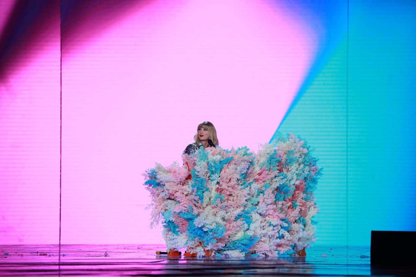Taylor Swift  Photoshoot