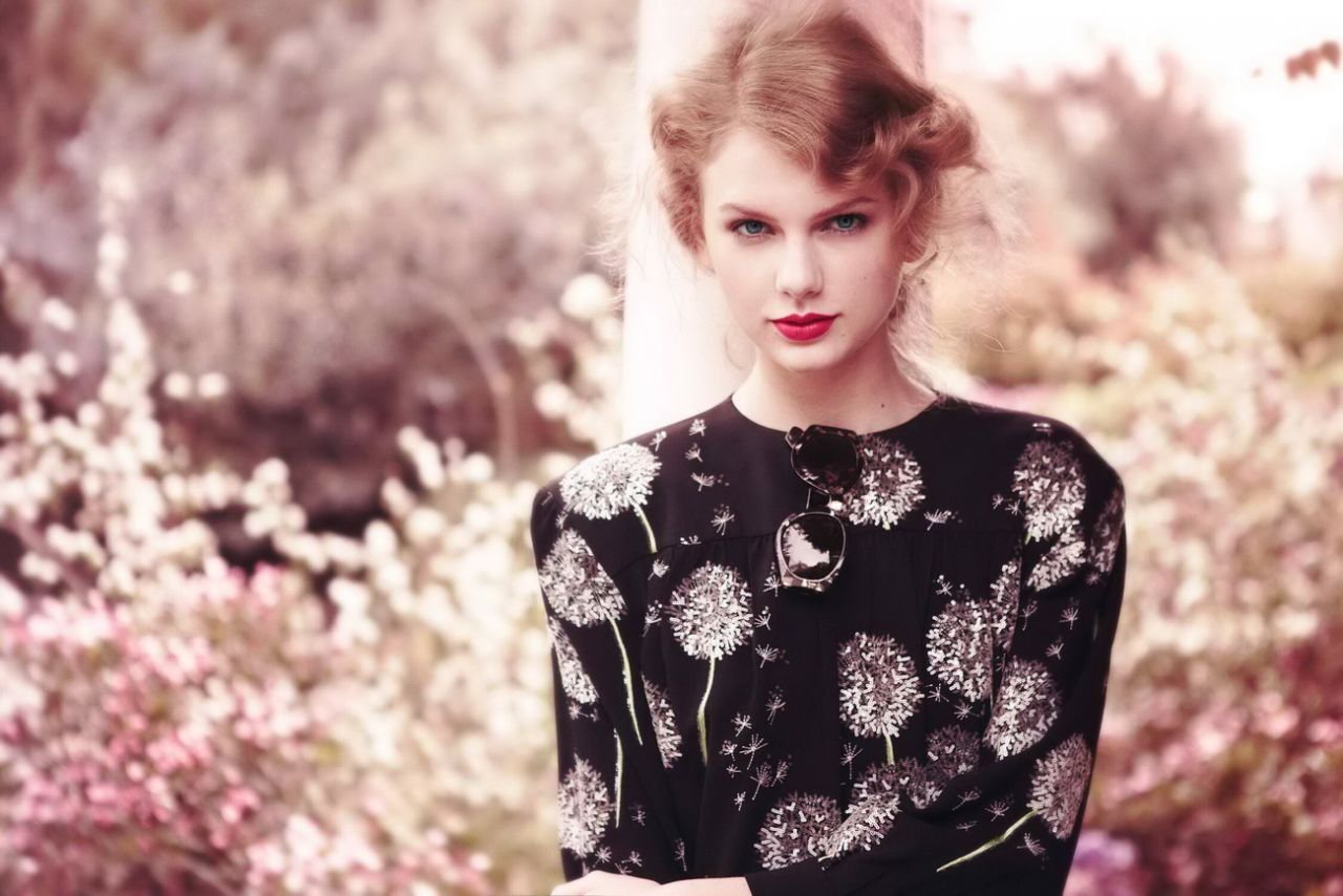 Taylor Swift  Photoshoot