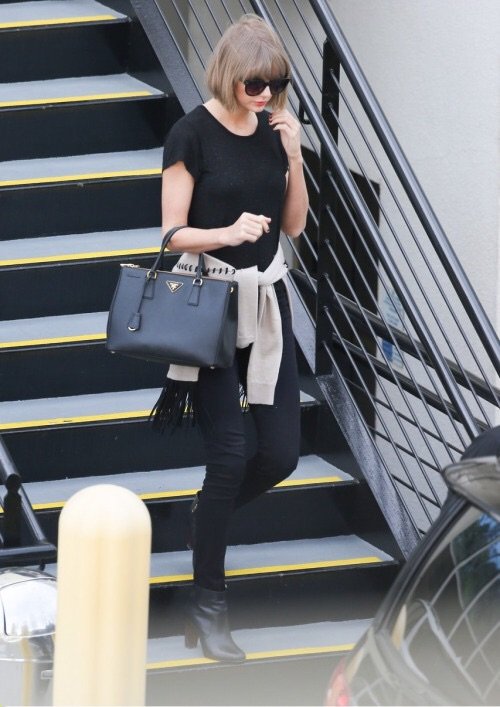 Taylor Swift  Photoshoot