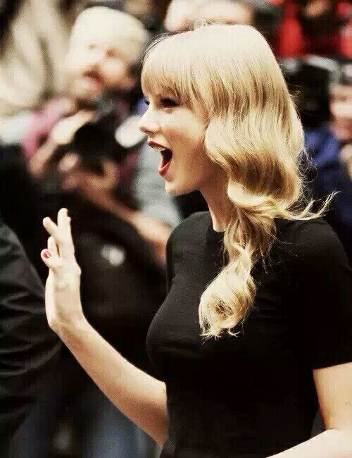 Taylor Swift  Photoshoot