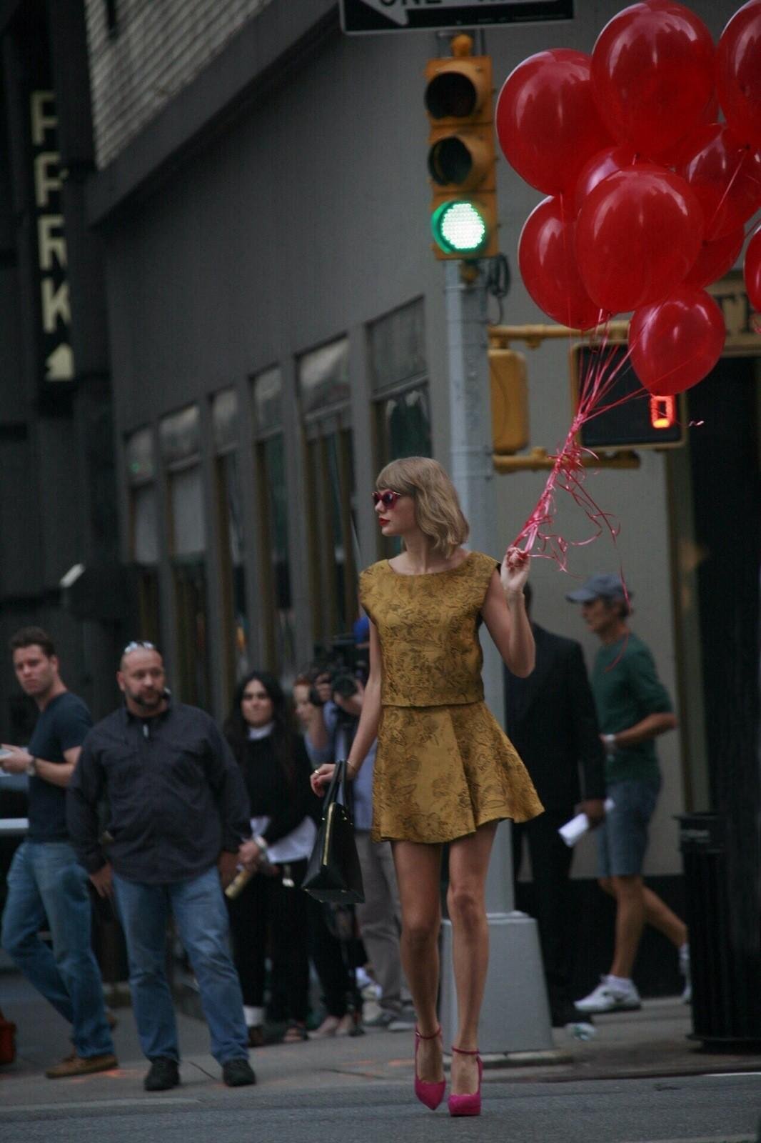 Taylor Swift  Photoshoot