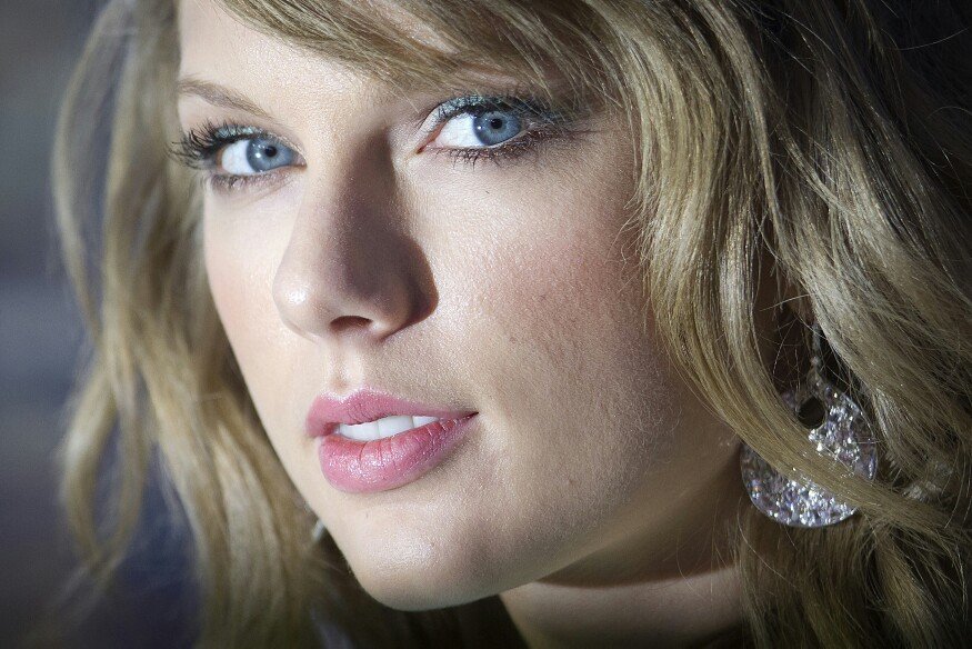 Taylor Swift  Photoshoot