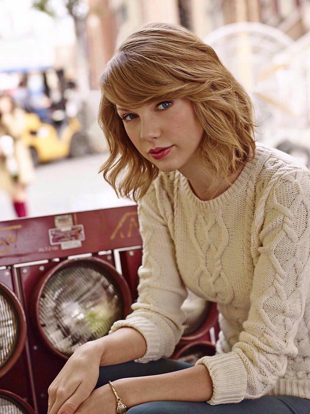 Taylor Swift  Photoshoot