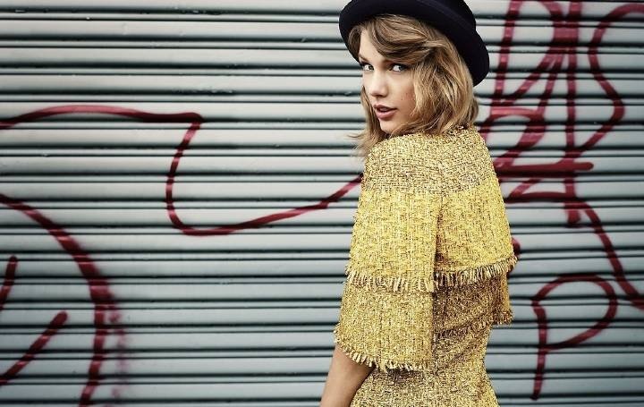 Taylor Swift  Photoshoot
