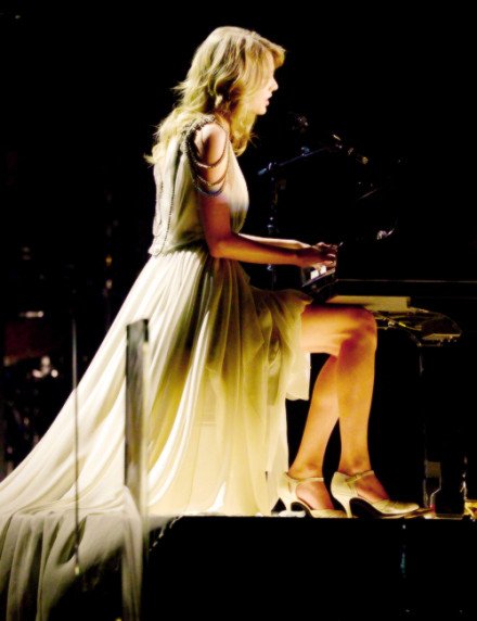 Taylor Swift  Photoshoot