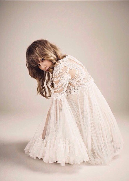 Taylor Swift  Photoshoot