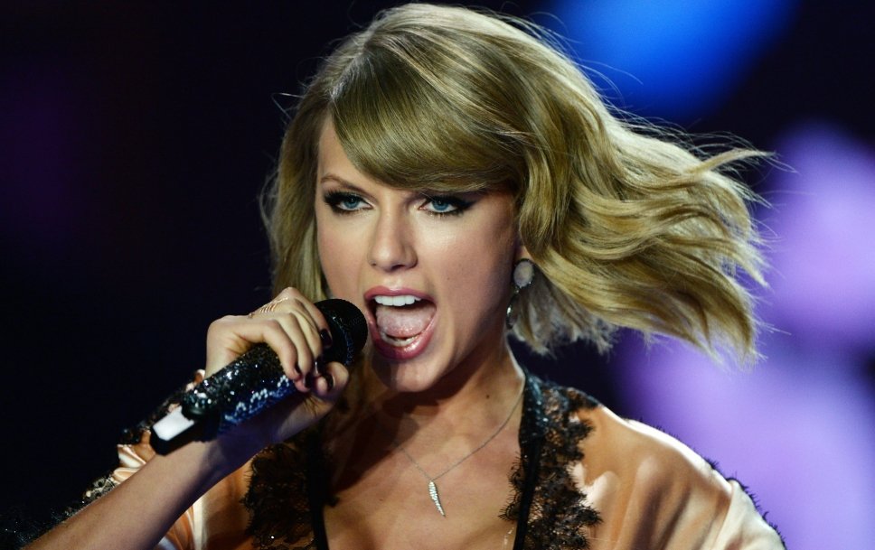 Taylor Swift  Photoshoot