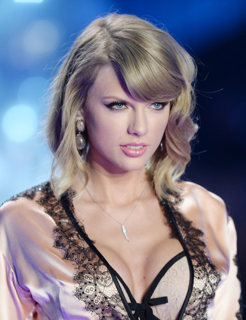 Taylor Swift  Photoshoot